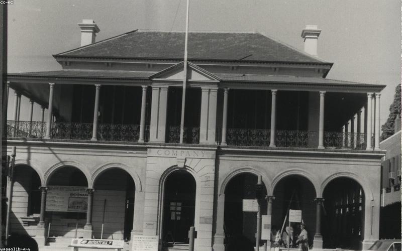 A picture showing various applications of lithium batteries in Pakistan - solar panel installations, electric rickshaws, mobile phones, and power banks.
